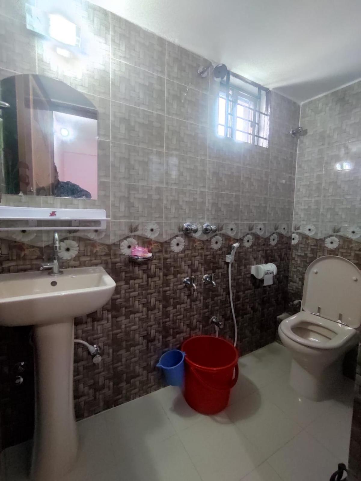 סילט Saudia Residential Hotel מראה חיצוני תמונה